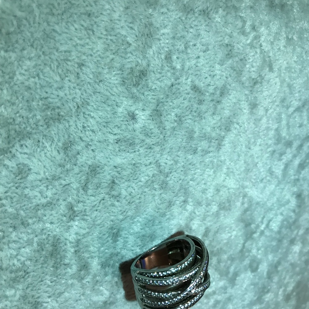 Ring - Picture 7 of 8